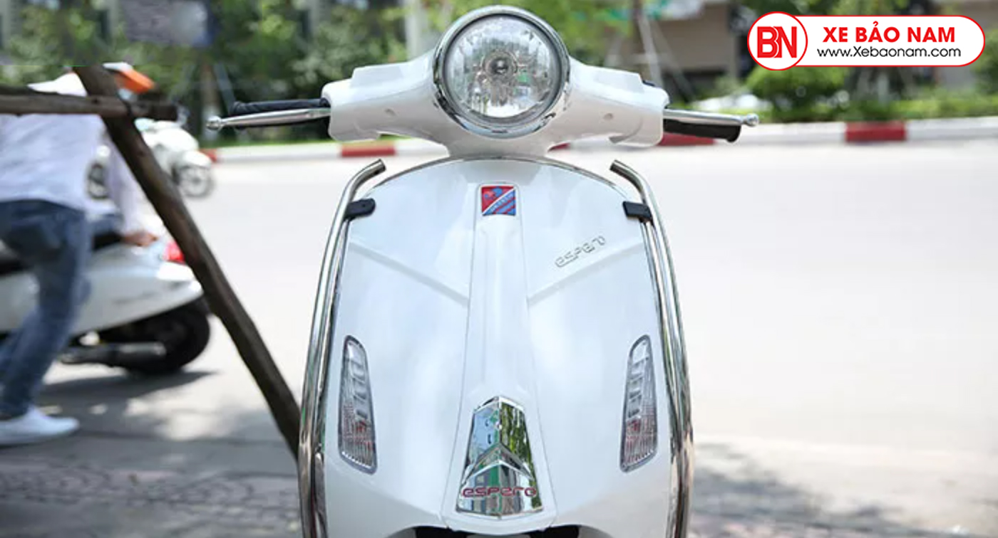 Mặt trước xe ga 50cc vespa espero detech