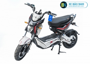 Xe máy điện Nijia xmen GT 2018 màu trắng viền đen
