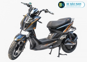 Xe máy điện Nijia Xtreme màu xanh viền vàng